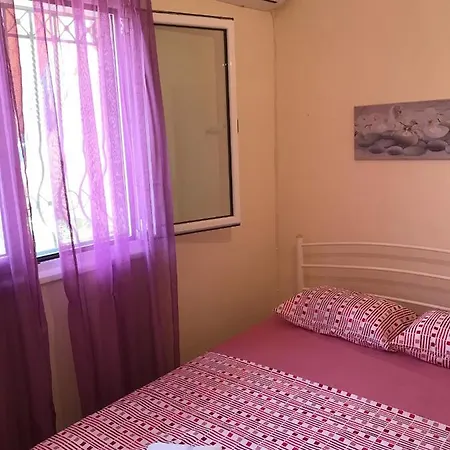 Dimitra's And Nasia's Séjour à la campagne