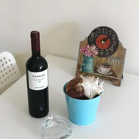 Dimitra's And Nasia's Landhuis